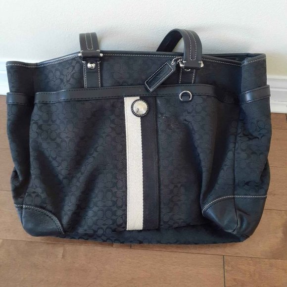 Coach bag in black - Picture 3 of 7